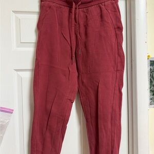 Lululemon Women Scuba High-Rise Jogger Full Length Size 10 Mulled Wine